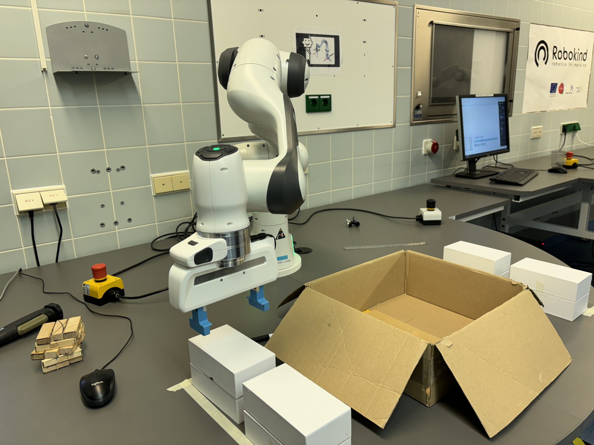 Workshop „Operator for Tactile Robotics (IHK) – für Lehrer:innen ...